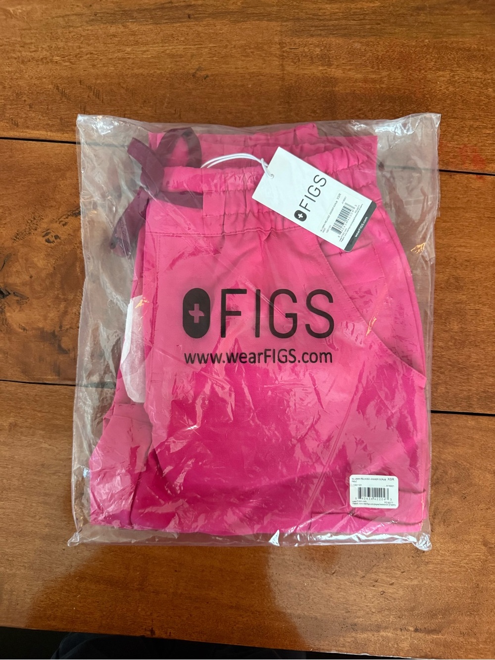 FIGS shocking pink uman Scrub Pants joggers bottoms